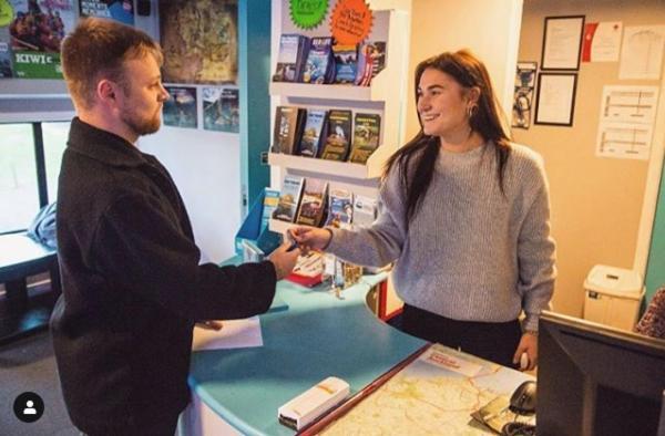 Grafton Backpackers Hostel Оукланд Екстериор снимка