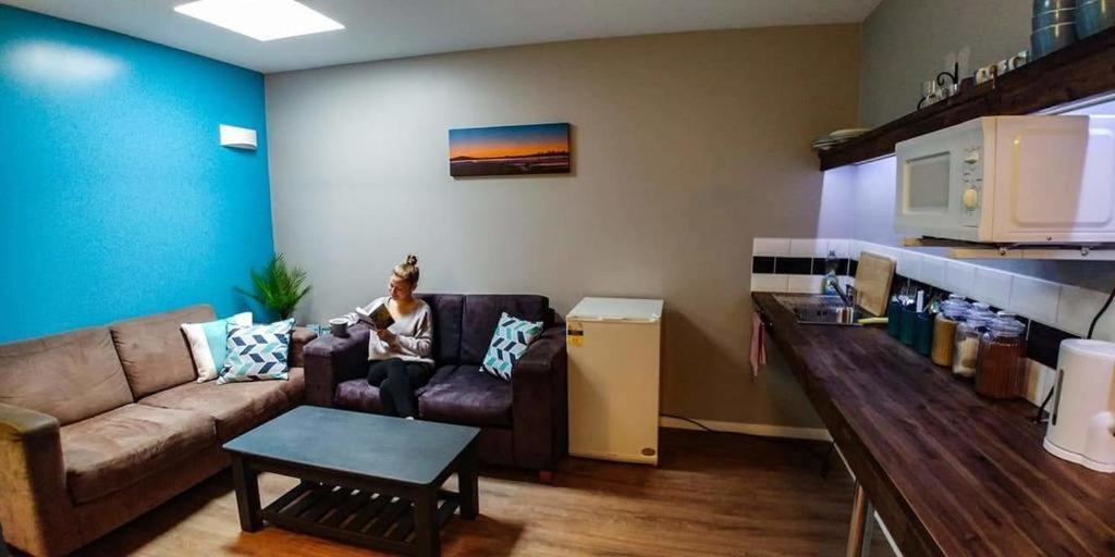 Grafton Backpackers Hostel Оукланд Екстериор снимка